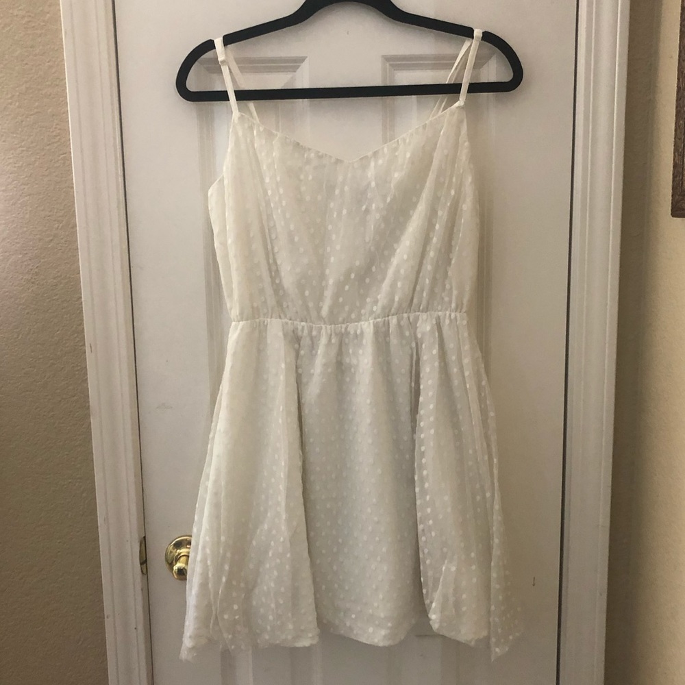 H&M: Divided White polka dot dress